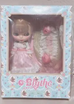 未使用　ブライス　コケットリュミエール　本体とスタンドのみ ブライス公式サイト | blythedoll.com