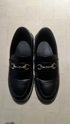 ブラックレザー ローファー
