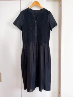 新品　ヒロコビス　ボタン付き黒ワンピース