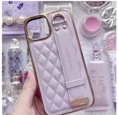 パープル キルティング iPhone15 ケース ストラップ付き