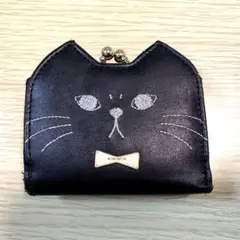 【匿名配送】SIEMPRE 猫 三つ折り財布 黒 がま口 コンパクト 刺繍