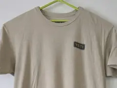 YETI Tシャツ XLサイズ 登山モチーフ ベージュ 古着