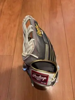 ローリングス　外野手用グローブ　左用