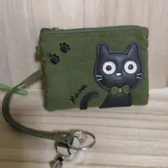 リールつき猫の刺繍付きパスケース&財布