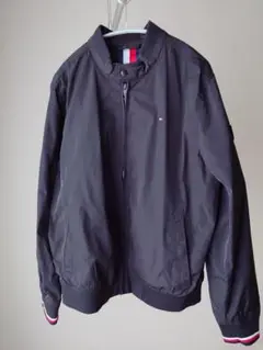 TOMMY HILFIGER ブラックジャケット M