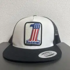 Backdropキャップ