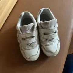 New Balance ホワイト エナメルスニーカー