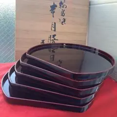 ★小熊★輪島塗　能登　中島忠平　漆器 膳 黒 円形 専用箱付き 品物 / PRODUCTS - 輪島塗製造販売 中島忠平漆器店（屋号：忠平