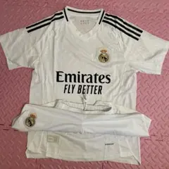 激安！サッカーユニフォーム！レアルマドリードホーム、Lサイズ、上下パンツセット