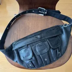 SHINYA NOMOTO(シンヤノモト)レザーボディバッグ
