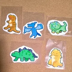 ゆるかわドット絵⬛︎恐竜と怪獣のフレークシール5枚セット