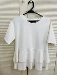 【美品】値下げ中★SYSORUS ペプラムトップス 2025年最新】シソラス ペプラムの人気アイテム - メルカリ