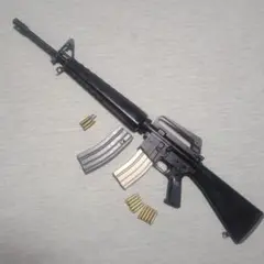 マルシン  M16A1  完成品  実物マガジン・カートリッジ(空砲)付 ミリタリーショップ Fellowes / マルシン MG 本体 M16A1 完成品