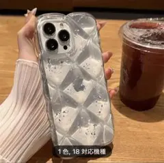 iPhone12ケース　キルティング風　ラメ　クリア　新品未使用