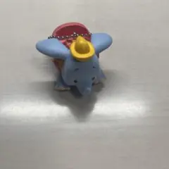 ディズニー　ガチャガチャ　ダンボ