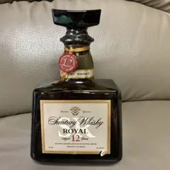 サントリー ブレンデッドウイスキー ローヤル 700ml