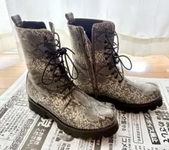 Item thumbnail for item c0a04941-ad99-47ad-ba9c-03d36b61fe5b