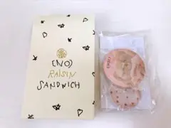 ノーレーズンサンドイッチ 缶バッチ ガチャ