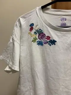 UT アナスイ 刺繍 ホワイト半袖Tシャツ Mサイズ