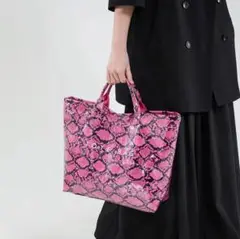 ピンクハンドバッグ トートバッグ パイソン柄 ワニ柄 派手ハンドバッグ 新品