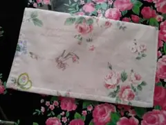 薔薇柄　布小物入れ　3ポケット 薄手