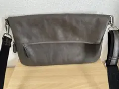 Item thumbnail for item d35732c2-3981-4dc5-af81-25310c6ae7fe