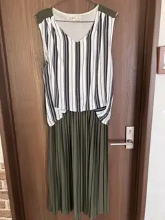 ノースリーブオリーブグリーンロングワンピース