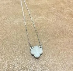 Van Cleef & Arpels似ネックレス