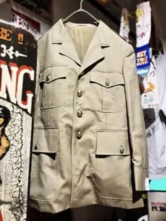 Item thumbnail for item 484c7f18-4a22-4271-9e3a-197422a8b8b8