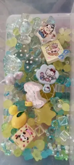 カラフルキャラクタービーズセット