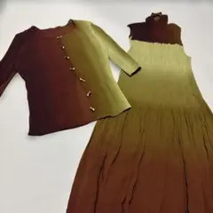 ワンピース　グラデーションプリーツセットアップ