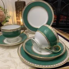 Item thumbnail for item 1da8449b-77b1-4ccd-b83c-26ef816b4b6c