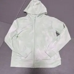 UNIQLO UVパーカー