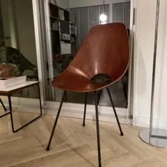 Medea Chair by Vittorio Nobiliピエールガーリッシュ