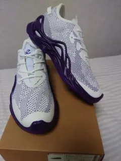 【2025 新品】ecco エコー　ホワイト　スニーカー　BIOM 23.0ｃｍ