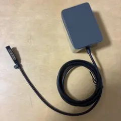 【最終価格】新品　surface充電器