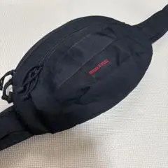 BRIEFING ボディバッグ