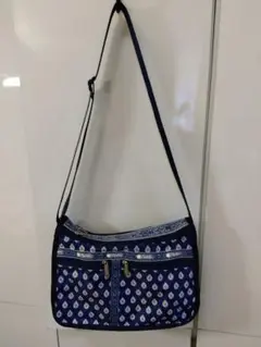 レスポートサック✴︎ショルダーバッグ　ハンドバッグ　les OLIVADES柄 中古・古着通販】LeSportsac (レスポートサック) Les Olivades