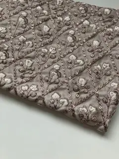 値下げ中⭐️ インド刺繍生地　 はぎれ P