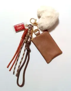 Item thumbnail for item 877b3ea5-bffa-403c-b405-1f3de2c52948