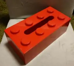 ブロック型の ティシュボックス 赤