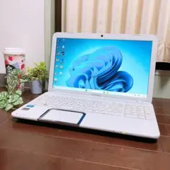 美品、Core i7 メモリ8G、イラレ、オフィス2021、win11、カメラ