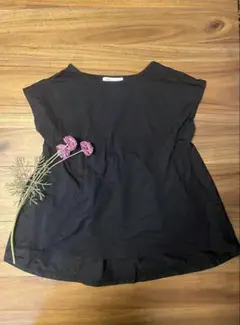 Tシャツ　カットソー　ブラック　Mサイズ　ふんわり　体型カバー　黒　半袖