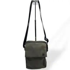 美品　レア　アイグナー AIGNER ショルダーバッグ ポシェット　カーキ