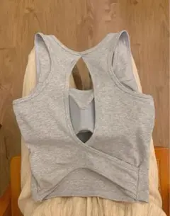 グレー バックオープン タンクトップ