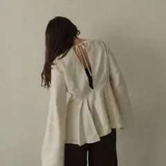Alumu. エルム jaguard back design tops