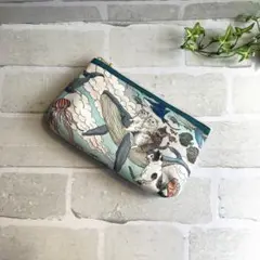 おとぎ国の猫と仲間たち　ハンドメイド フラットポーチ