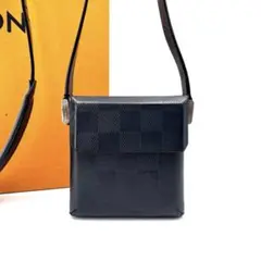 Item thumbnail for item f19efa09-46c0-4f8c-ab8e-8e8d8096ec1f
