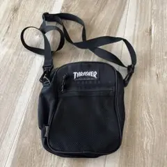 Thrasher ブラックショルダーバッグ