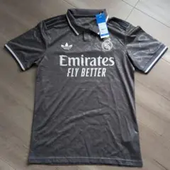 Item thumbnail for item 16514159-4d16-4f5a-acf6-2609fd193651